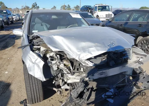 2002 Mercedes-Benz C 240 z USA, uszkodzony, nr VIN WDBRF61J32F249682